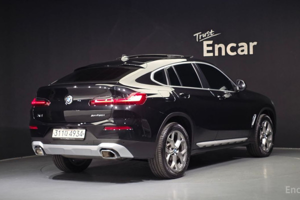 2024 BMW X4 с пробегом 15 318 км