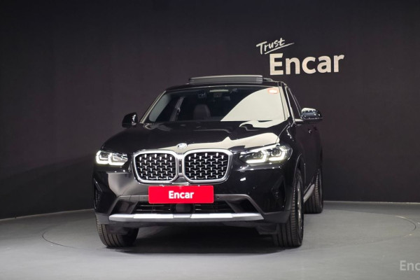 2024 BMW X4 с пробегом 15 318 км
