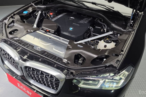 2024 BMW X4 с пробегом 15 318 км