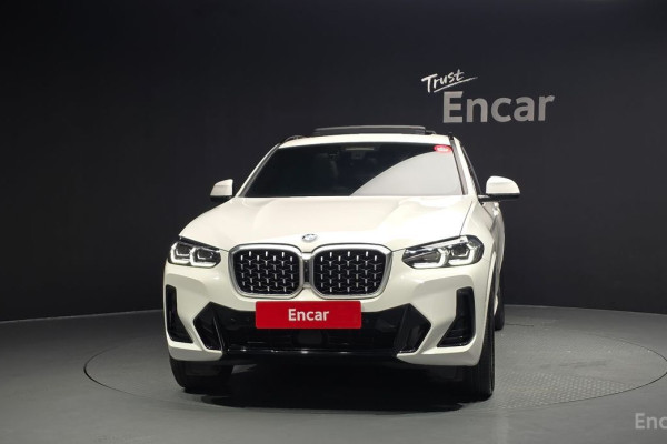 2023 BMW X4 с пробегом 32 444 км