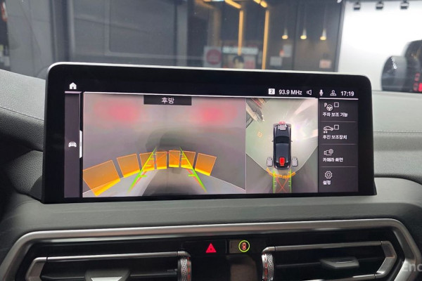 2024 BMW X4 с пробегом 15 318 км