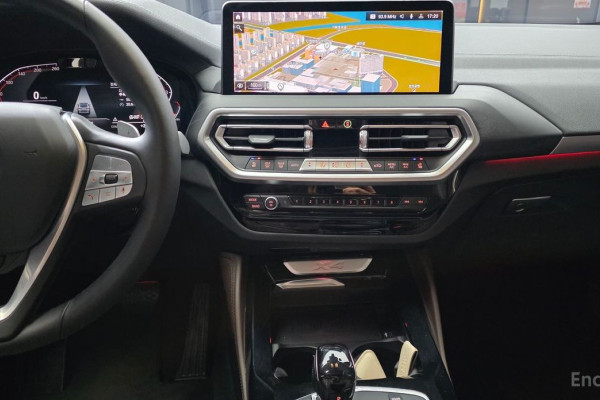 2024 BMW X4 с пробегом 15 318 км