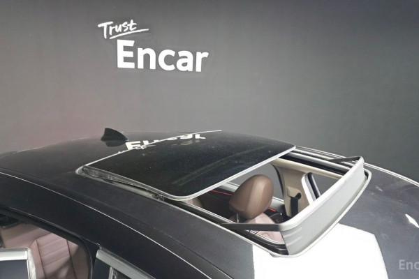 2024 BMW X4 с пробегом 15 318 км