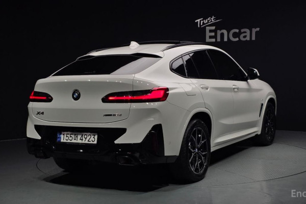 2023 BMW X4 с пробегом 61 583 км