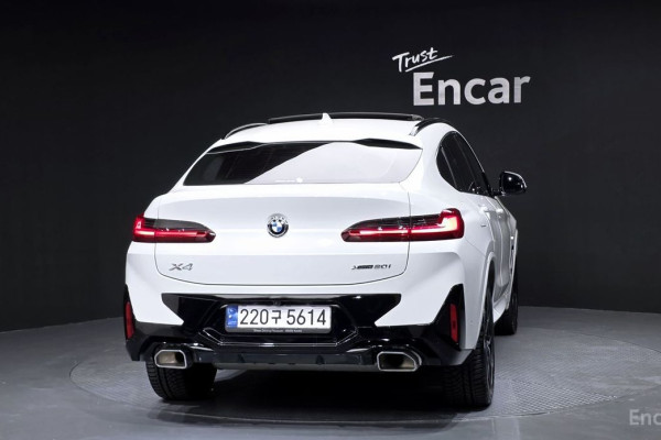 2023 BMW X4 с пробегом 23 235 км