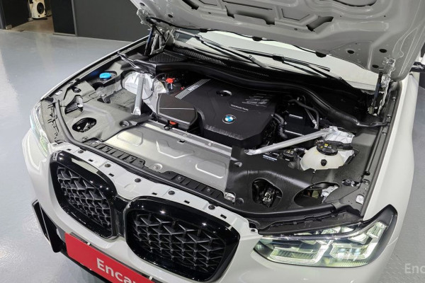 2025 BMW X4 с пробегом 8 091 км