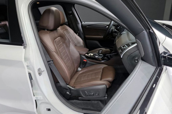 2025 BMW X4 с пробегом 8 091 км