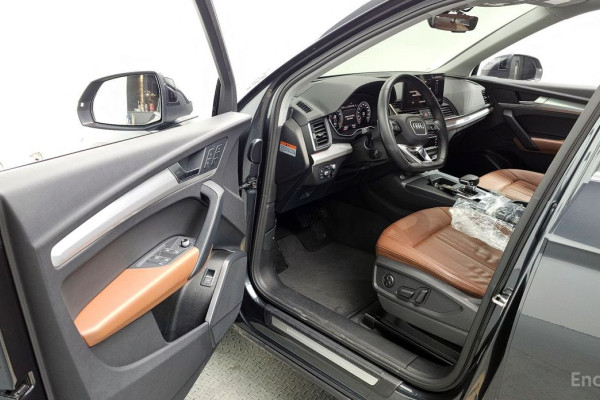 2023 Audi Q5 с пробегом 15 646 км