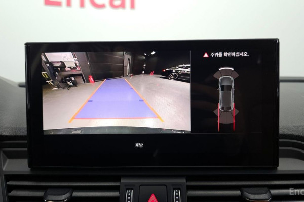 2023 Audi Q5 с пробегом 15 646 км