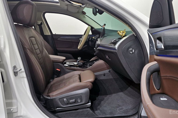 2025 BMW X4 с пробегом 4 671 км