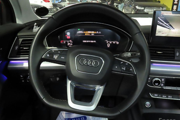 2022 Audi Q5 с пробегом 65 982 км