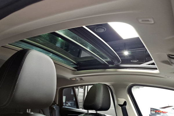 2023 BMW X4 с пробегом 38 055 км