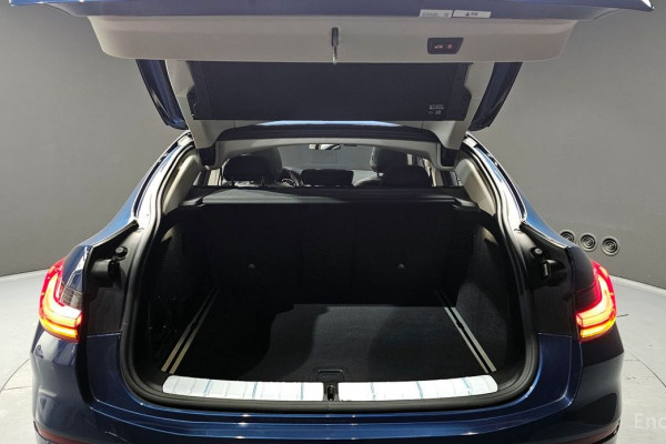 2023 BMW X4 с пробегом 38 055 км