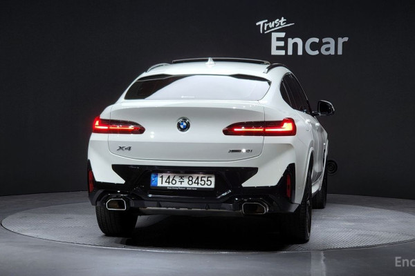 2023 BMW X4 с пробегом 25 162 км