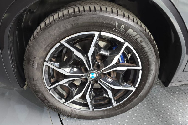 2023 BMW X4 с пробегом 17 506 км