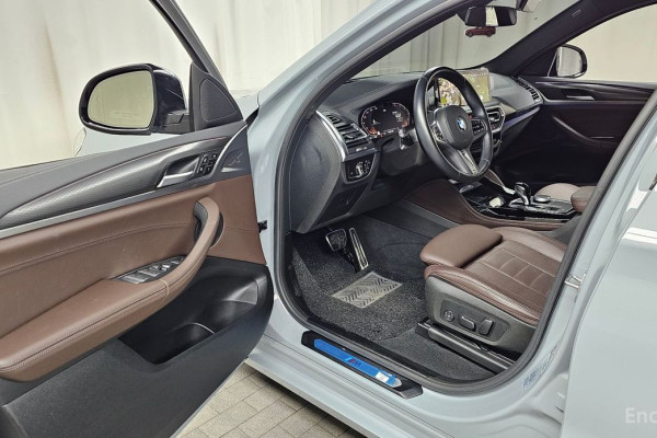 2023 BMW X4 с пробегом 29 337 км