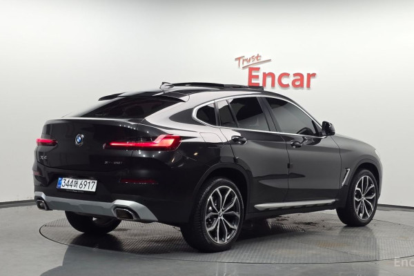 2025 BMW X4 с пробегом 9 160 км