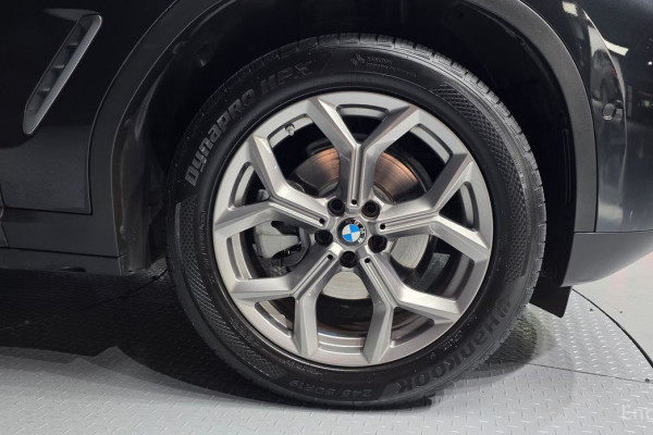 2023 BMW X4 с пробегом 52 537 км