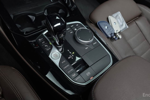 2025 BMW X4 с пробегом 9 160 км