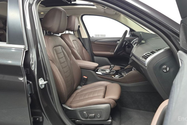 2025 BMW X4 с пробегом 9 160 км