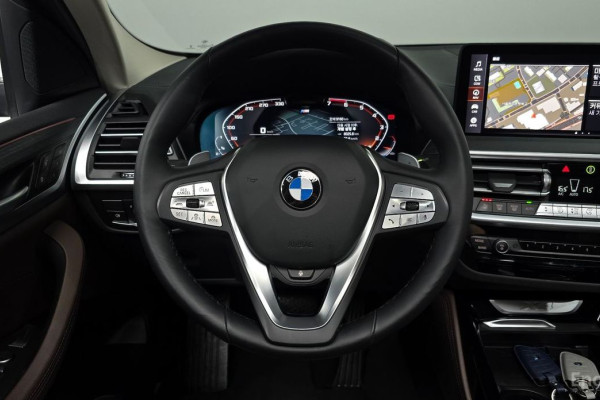 2025 BMW X4 с пробегом 9 160 км