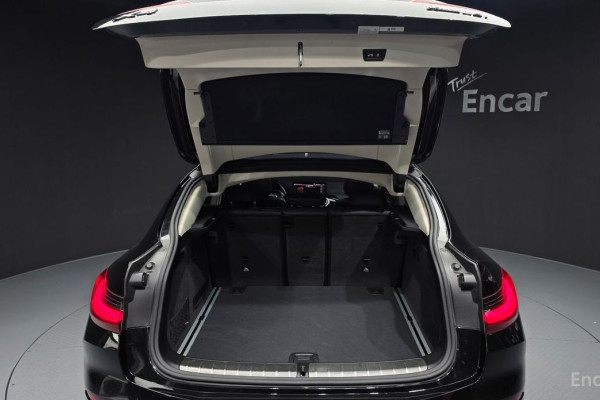 2023 BMW X4 с пробегом 52 537 км