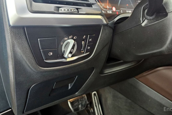 2025 BMW X4 с пробегом 8 063 км