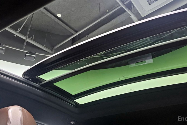 2025 BMW X4 с пробегом 8 063 км