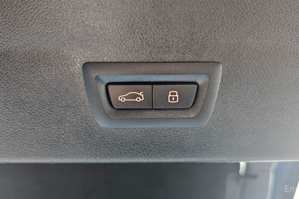 2025 BMW X4 с пробегом 8 063 км