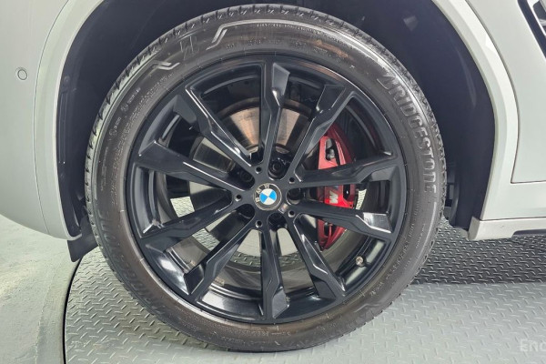 2025 BMW X4 с пробегом 5 035 км