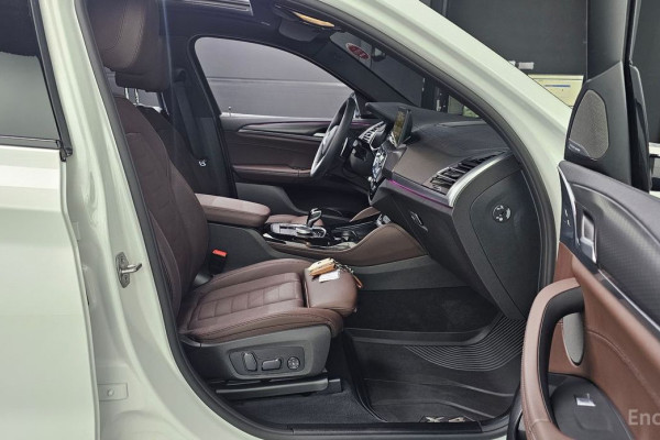 2025 BMW X4 с пробегом 5 035 км