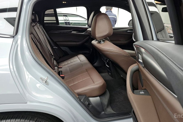 2023 BMW X4 с пробегом 41 386 км