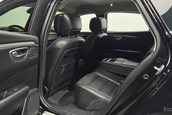 2022 Renault Samsung SM6 с пробегом 65 588 км