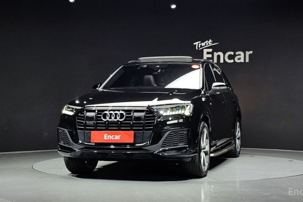 2023 Audi Q7 с пробегом 25 592 км