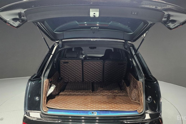 2023 Audi Q7 с пробегом 25 592 км