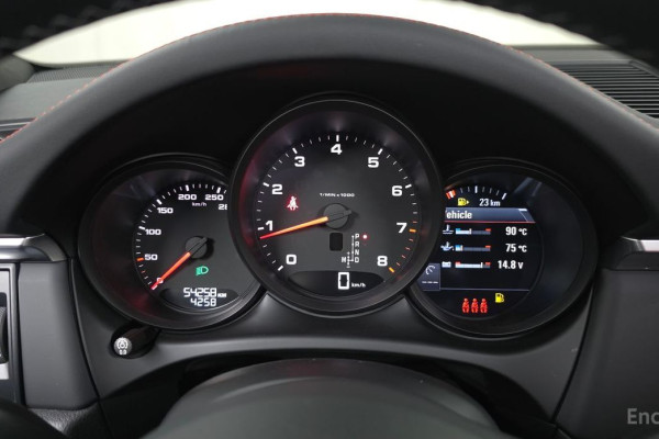 2021 Porsche Macan с пробегом 54 258 км