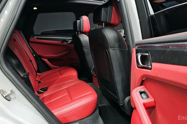 2021 Porsche Macan с пробегом 48 865 км