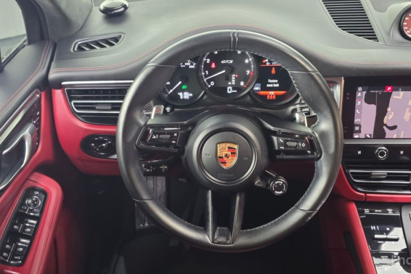 2022 Porsche Macan с пробегом 46 195 км