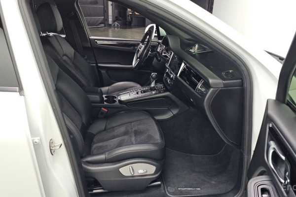 2020 Porsche Macan с пробегом 81 794 км