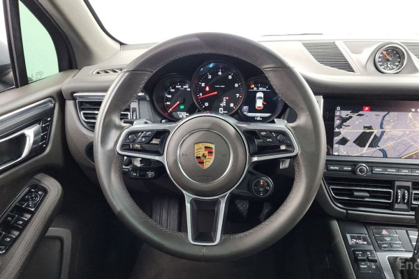 2021 Porsche Macan с пробегом 77 723 км