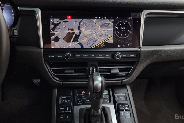 2021 Porsche Macan с пробегом 77 723 км