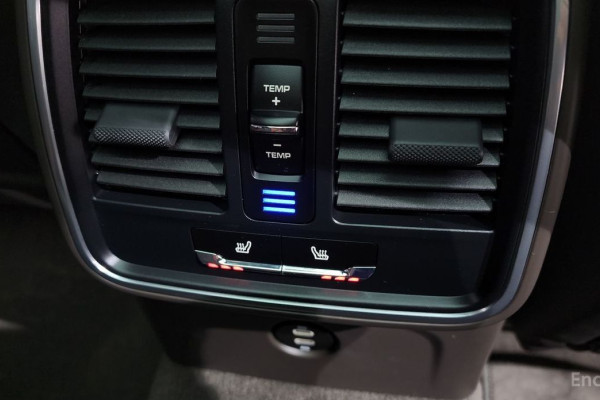 2021 Porsche Macan с пробегом 77 723 км