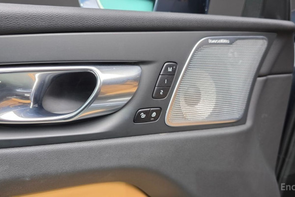 2021 Volvo XC60 с пробегом 22 842 км