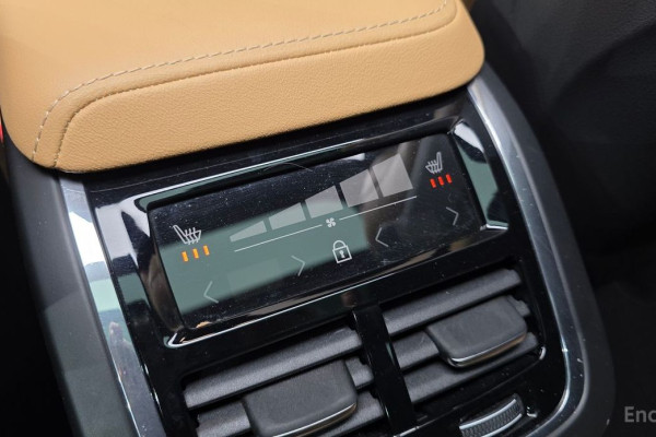 2021 Volvo XC60 с пробегом 22 842 км