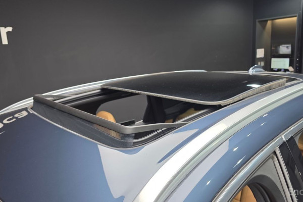 2021 Volvo XC60 с пробегом 22 842 км