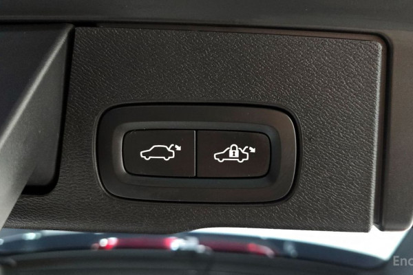 2022 Volvo XC60 с пробегом 59 258 км