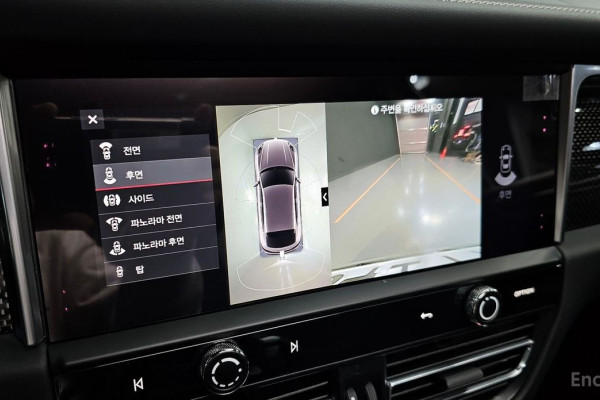 2023 Porsche Macan с пробегом 21 009 км