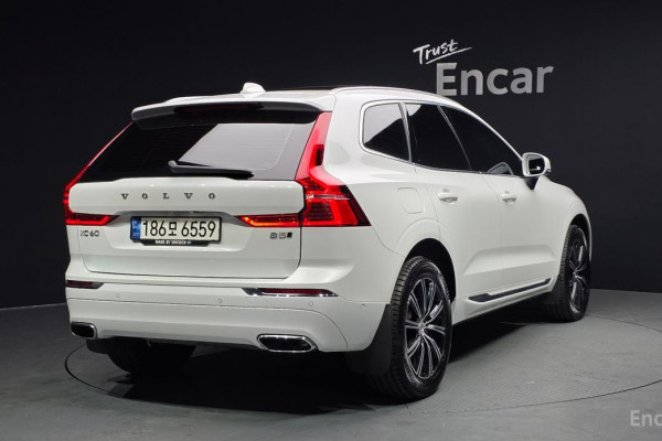 2021 Volvo XC60 с пробегом 18 952 км