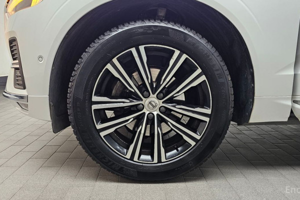 2022 Volvo XC60 с пробегом 29 655 км