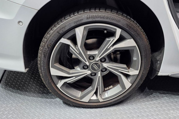 2023 Audi A3 с пробегом 36 626 км